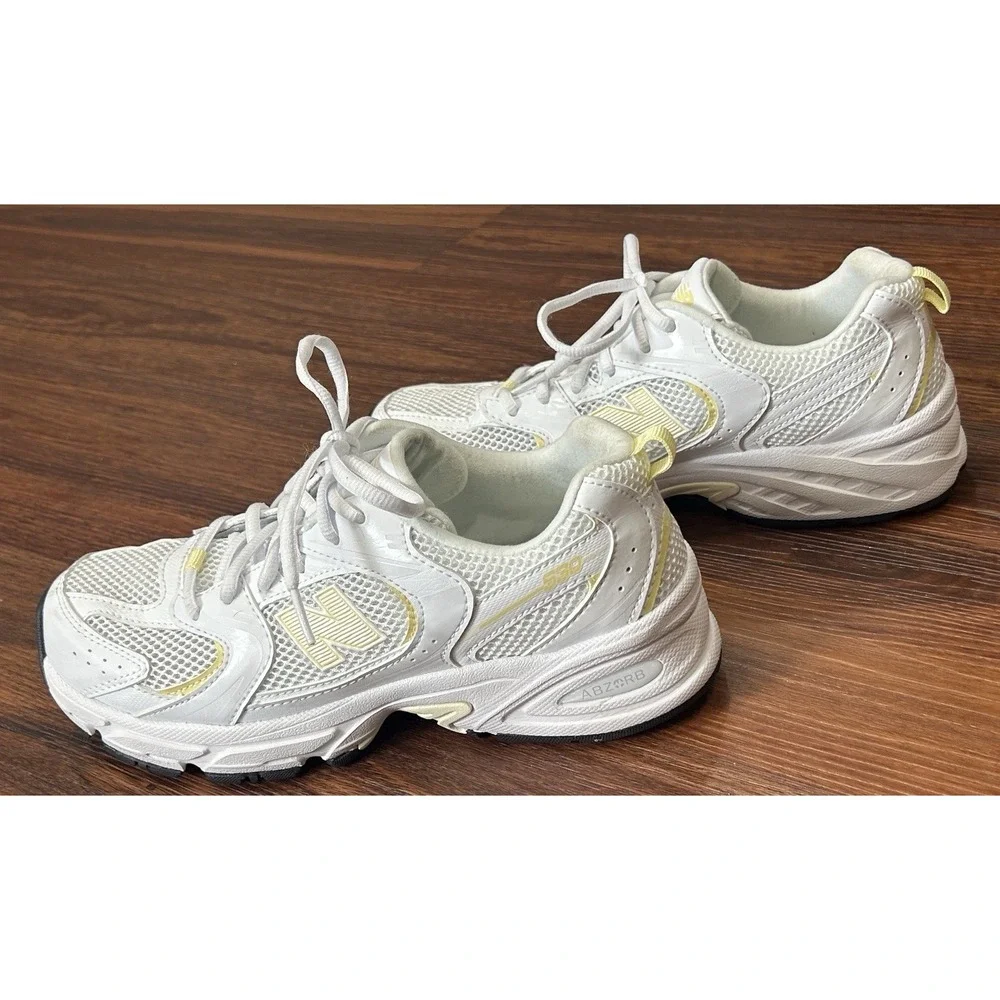New Balance 530SK Women's Size 7 530 White with Yellow Running Shoes